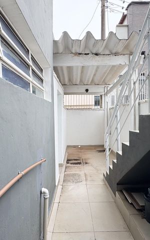 Casa para alugar com 219m², 3 quartos e 3 vagas Casa para alugar com 219m², 3 quartos e 3 vagasQuintal