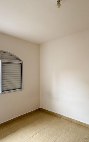 Casa para alugar com 219m², 3 quartos e 3 vagas Casa para alugar com 219m², 3 quartos e 3 vagasQuarto 2