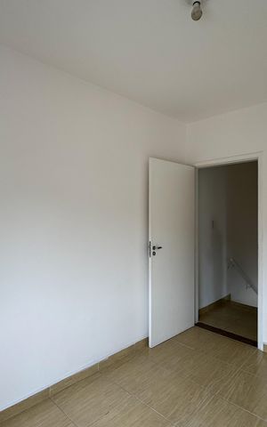 Casa para alugar com 219m², 3 quartos e 3 vagas Casa para alugar com 219m², 3 quartos e 3 vagasQuarto 1