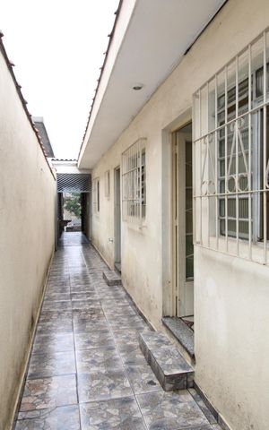 Casa para alugar com 205m², 4 quartos e 2 vagasCorredor lateral