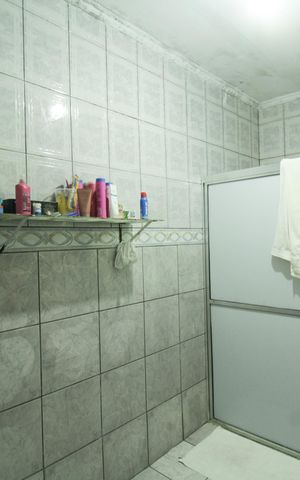 Casa para alugar com 102m², 2 quartos e sem vaga Casa para alugar com 102m², 2 quartos e sem vagaBanheiro