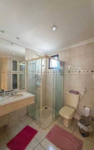 Apartamento à venda com 142m², 3 quartos e 2 vagas Apartamento à venda com 142m², 3 quartos e 2 vagasBanheiro Social