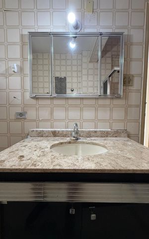 Apartamento à venda com 56m², 1 quarto e sem vaga Apartamento à venda com 56m², 1 quarto e sem vagaBanheiro social