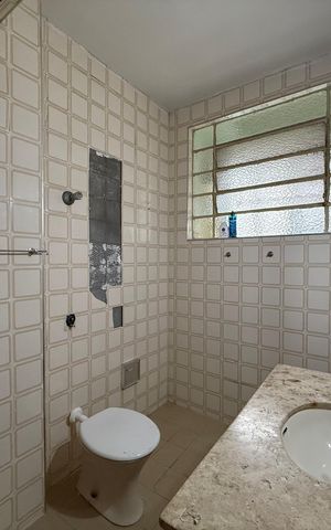 Apartamento à venda com 56m², 1 quarto e sem vaga Apartamento à venda com 56m², 1 quarto e sem vagaBanheiro social