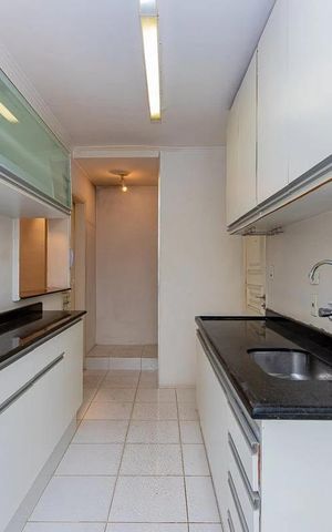 Apartamento à venda com 92m², 2 quartos e 2 vagas Apartamento à venda com 92m², 2 quartos e 2 vagasCozinha