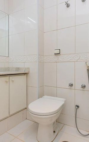 Apartamento à venda com 92m², 2 quartos e 2 vagas Apartamento à venda com 92m², 2 quartos e 2 vagasBanheiro