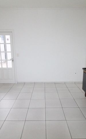 Casa para alugar com 120m², 3 quartos e 2 vagasCozinha