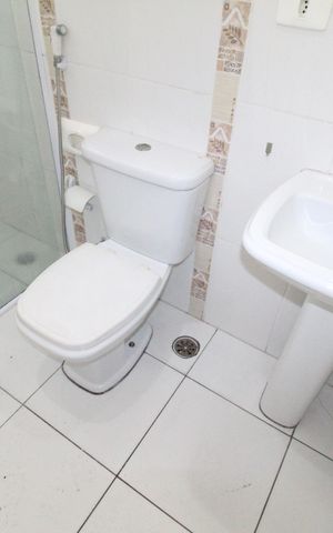 Casa para alugar com 120m², 3 quartos e 2 vagasBanheiro da Suíte