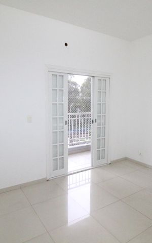 Casa para alugar com 120m², 3 quartos e 2 vagasSuíte