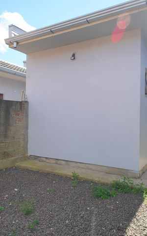 Casa para alugar com 55m², 2 quartos e 2 vagasQuintal
