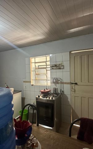 Casa à venda com 363m², 4 quartos e 2 vagas Casa à venda com 363m², 4 quartos e 2 vagasCozinha