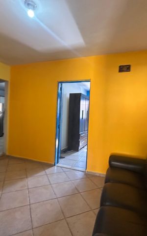 Casa à venda com 363m², 4 quartos e 2 vagas Casa à venda com 363m², 4 quartos e 2 vagasSala 1