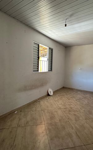 Casa à venda com 363m², 4 quartos e 2 vagas Casa à venda com 363m², 4 quartos e 2 vagasQuarto 4