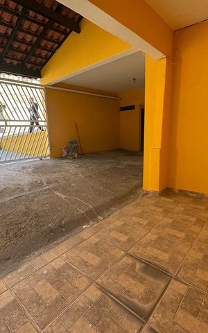 Casa à venda com 363m², 4 quartos e 2 vagas Casa à venda com 363m², 4 quartos e 2 vagasGaragem