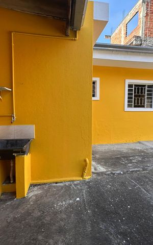 Casa à venda com 363m², 4 quartos e 2 vagas Casa à venda com 363m², 4 quartos e 2 vagasQuintal