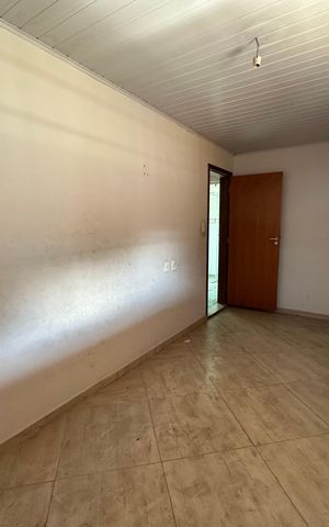 Casa à venda com 363m², 4 quartos e 2 vagas Casa à venda com 363m², 4 quartos e 2 vagasQuarto 4