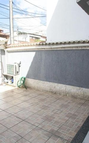 Casa de condomínio para alugar com 123m², 2 quartos e 2 vagas Casa de condomínio para alugar com 123m², 2 quartos e 2 vagasÁrea externa