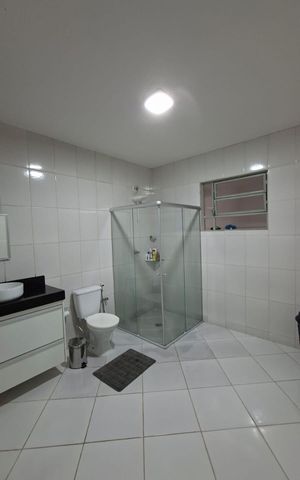 Apartamento à venda com 220m², 3 quartos e 2 vagas Apartamento à venda com 220m², 3 quartos e 2 vagasBanheiro