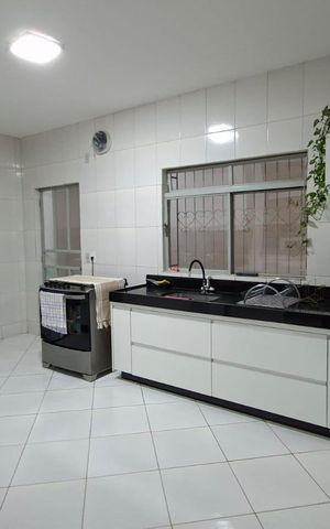 Apartamento à venda com 220m², 3 quartos e 2 vagas Apartamento à venda com 220m², 3 quartos e 2 vagasCozinha