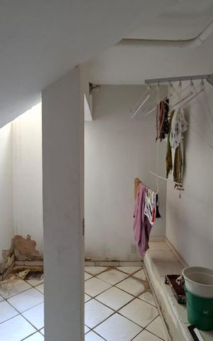 Apartamento à venda com 220m², 3 quartos e 2 vagas Apartamento à venda com 220m², 3 quartos e 2 vagasÁrea de serviço