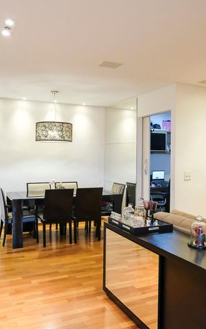 Apartamento à venda com 83m², 2 quartos e 2 vagasSala