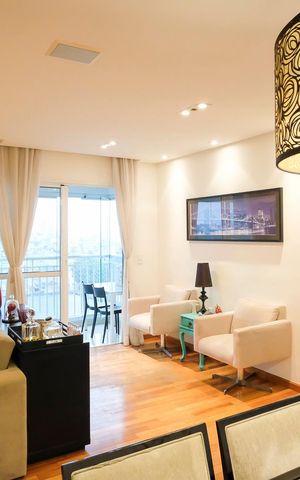 Apartamento à venda com 83m², 2 quartos e 2 vagasSala