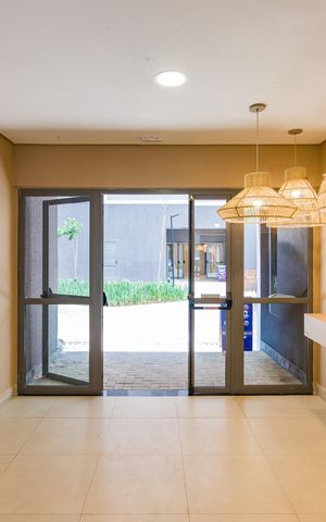 Apartamento à venda com 37m², 2 quartos e sem vaga Apartamento à venda com 37m², 2 quartos e sem vagaHall Social