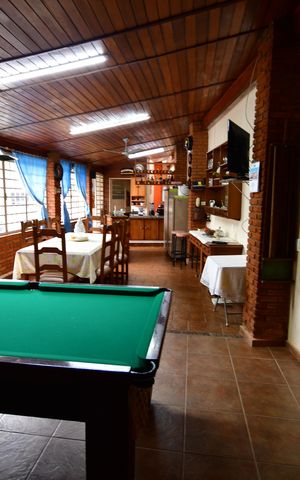 Casa para alugar com 430m², 4 quartos e 2 vagasÁrea externa