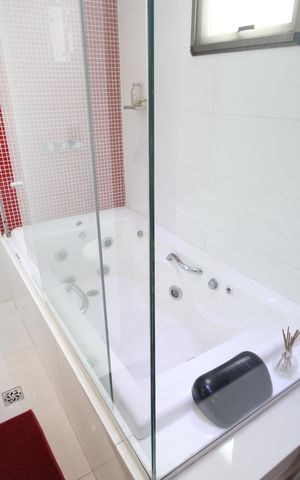 Apartamento à venda com 65m², 2 quartos e 1 vagaBanheiro da suíte