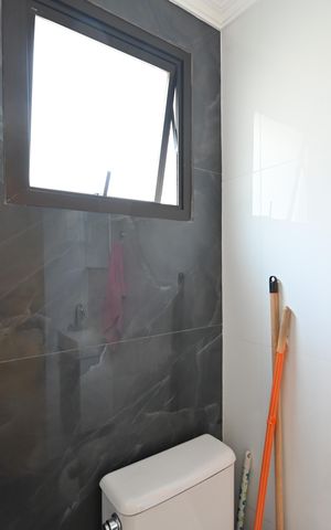 Apartamento à venda com 56m², 2 quartos e 1 vagaBanheiro de Serviço 