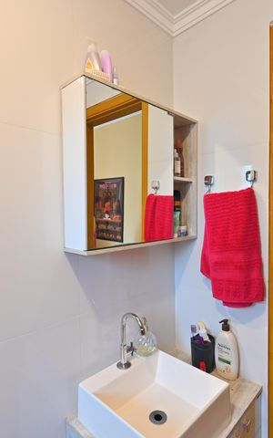 Apartamento à venda com 56m², 2 quartos e 1 vagaBanheiro Social