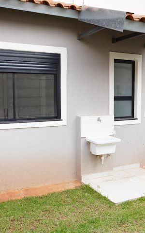 Casa de condomínio para alugar com 74m², 2 quartos e 1 vagaQuintal
