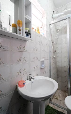 Casa à venda com 100m², 4 quartos e 5 vagasSuíte