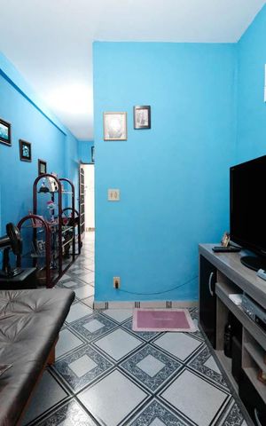 Casa à venda com 100m², 4 quartos e 5 vagasSala