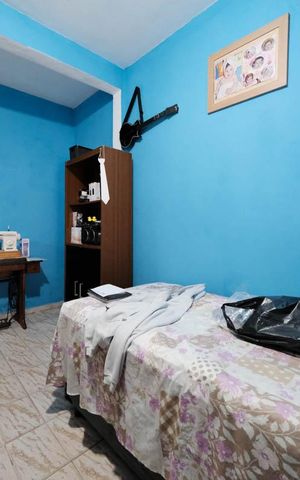 Casa à venda com 100m², 4 quartos e 5 vagasQuarto