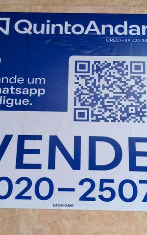 Casa à venda com 100m², 4 quartos e 5 vagas Casa à venda com 100m², 4 quartos e 5 vagasFachada