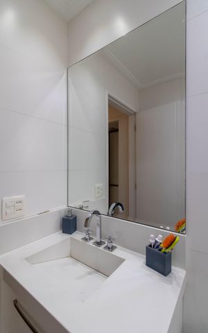 Apartamento à venda com 107m², 3 quartos e 2 vagas Apartamento à venda com 107m², 3 quartos e 2 vagasBanheiro