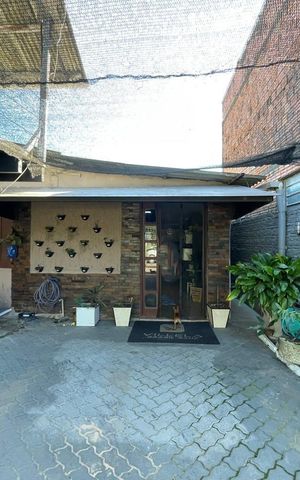 Casa à venda com 120m², 4 quartos e 2 vagas