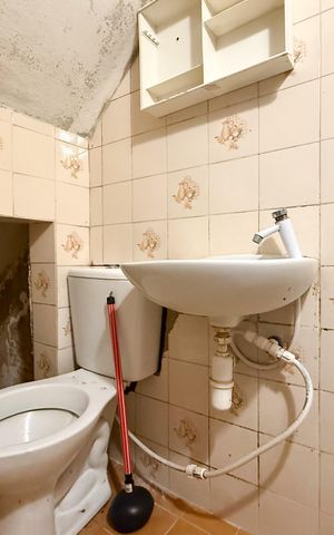 Casa para alugar com 30m², 1 quarto e sem vaga Casa para alugar com 30m², 1 quarto e sem vagaBanheiro