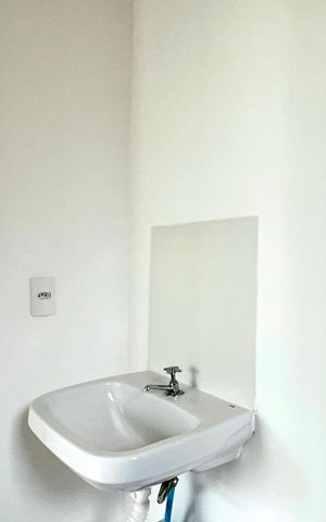 Studio para alugar com 30m², 1 quarto e sem vaga Studio para alugar com 30m², 1 quarto e sem vagaBanheiro