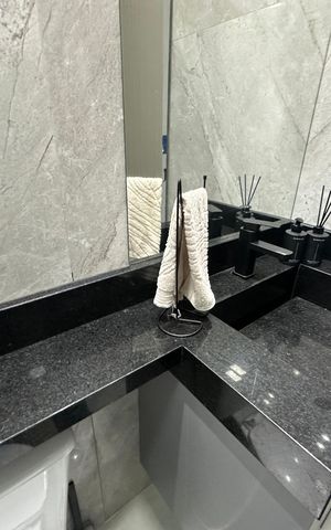 Apartamento à venda com 59m², 2 quartos e 1 vaga Apartamento à venda com 59m², 2 quartos e 1 vagaBanheiro Social