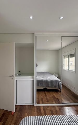 Apartamento à venda com 103m², 2 quartos e 2 vagas Apartamento à venda com 103m², 2 quartos e 2 vagasSuíte