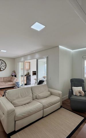 Apartamento à venda com 103m², 2 quartos e 2 vagas Apartamento à venda com 103m², 2 quartos e 2 vagasSala