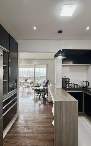 Apartamento à venda com 103m², 2 quartos e 2 vagas Apartamento à venda com 103m², 2 quartos e 2 vagasCozinha