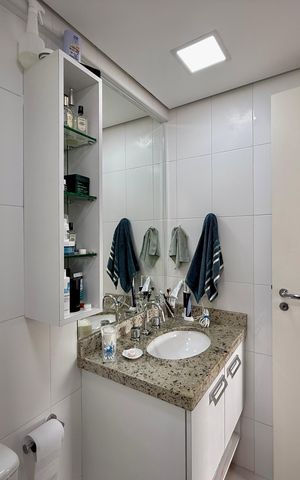 Apartamento à venda com 103m², 2 quartos e 2 vagas Apartamento à venda com 103m², 2 quartos e 2 vagasBanheiro Suíte