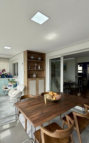 Apartamento à venda com 103m², 2 quartos e 2 vagas Apartamento à venda com 103m², 2 quartos e 2 vagasVaranda