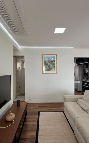 Apartamento à venda com 103m², 2 quartos e 2 vagas Apartamento à venda com 103m², 2 quartos e 2 vagasSala
