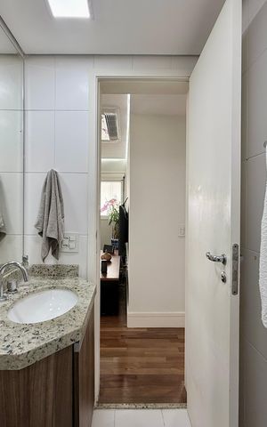 Apartamento à venda com 103m², 2 quartos e 2 vagas Apartamento à venda com 103m², 2 quartos e 2 vagasBanheiro Social