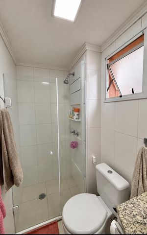 Apartamento à venda com 77m², 2 quartos e 2 vagas Apartamento à venda com 77m², 2 quartos e 2 vagasBanheiro suíte
