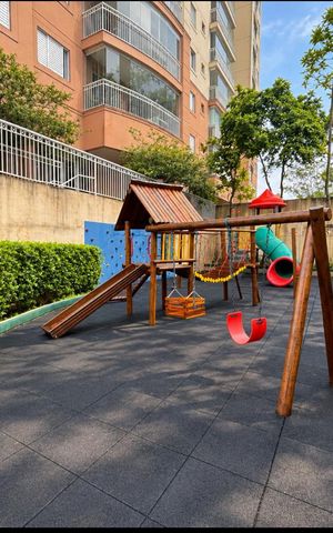 Apartamento à venda com 77m², 2 quartos e 2 vagas Apartamento à venda com 77m², 2 quartos e 2 vagasÁrea comum - Playground